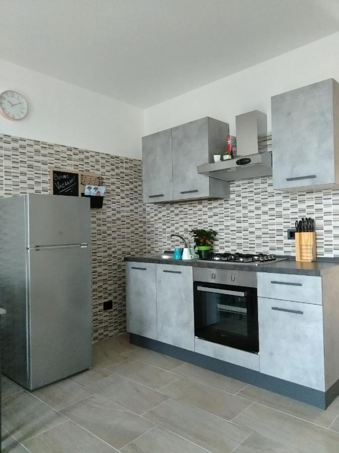 Via Mediterraneo 39 Casa Vacanze Petacciato Bagian luar foto